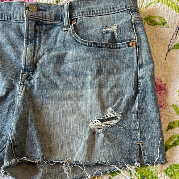 GAP Faded Blue Ripped Jean Shorts - Picture 3 of 4